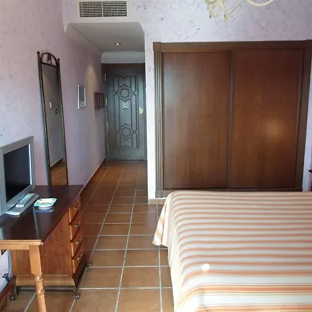 Отель El Doncel Атарфе